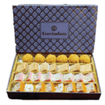 Box 800g - Chocolate Cake, Nariyal, Dodha & Moong Barfi