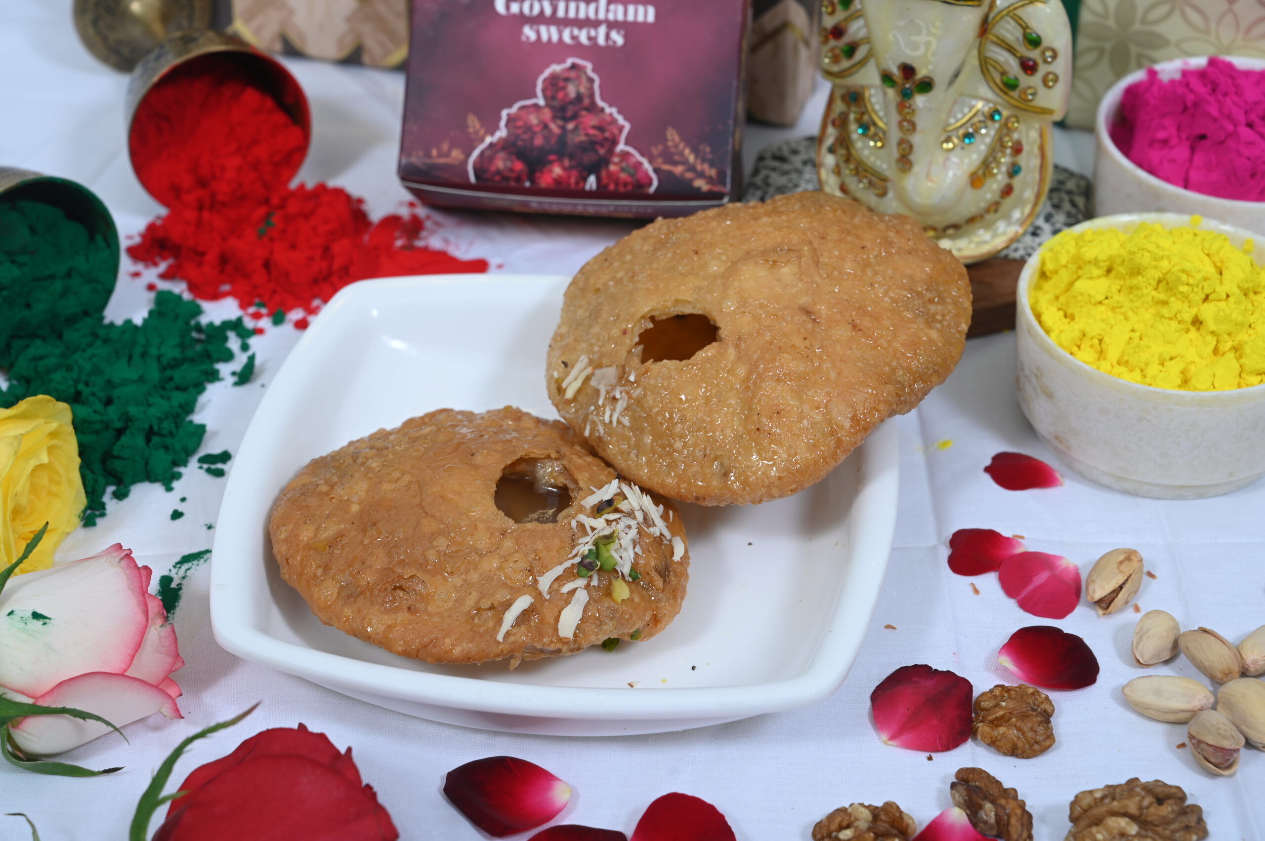 Mawa Kachori – A Royal Sweet Delight Golden fried Mawa Kachori stuffed with rich dry fruits.